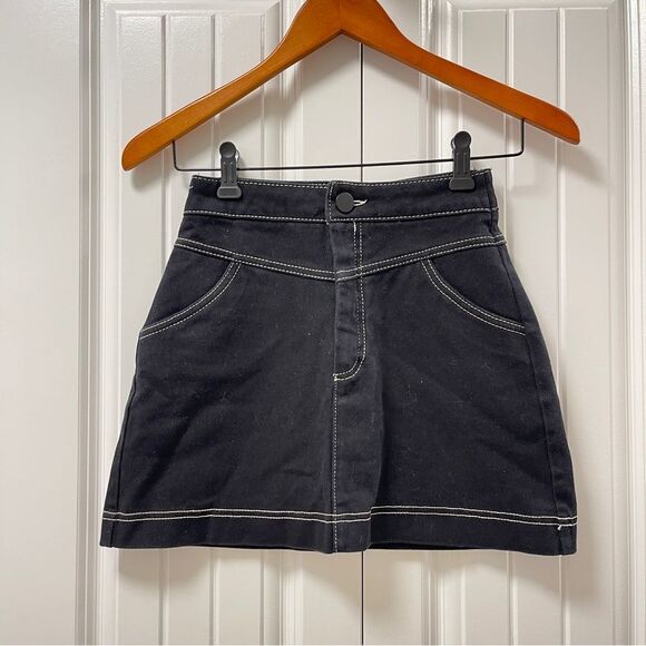ZARA High Waisted Black Denim Miniskirt - Picture 3 of 11